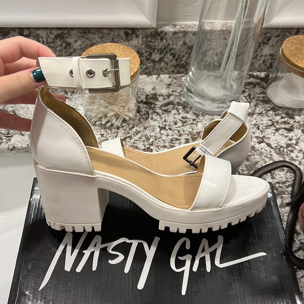 NASTY GAL CHUNKY HEELS
